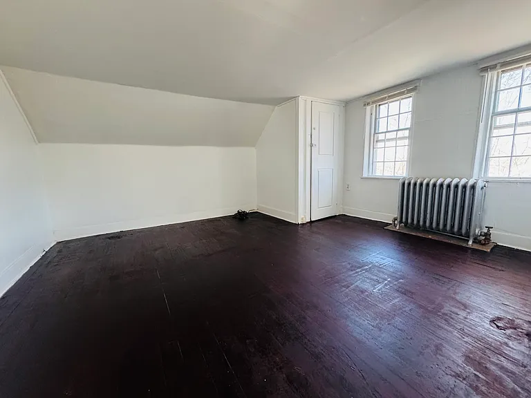 166 Main St #2 — Photo 3