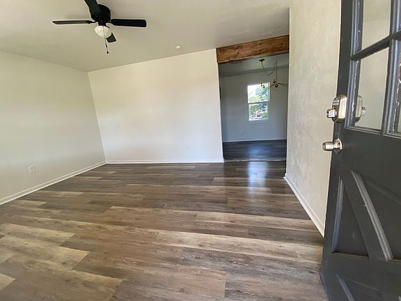 4th image of 907 S 5th St