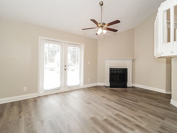 4th image of 3787 Westchase Dr