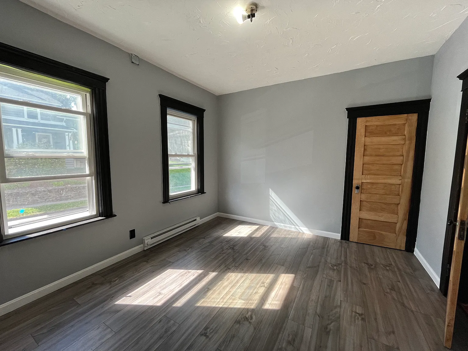 11 Boardman St — Photo 4