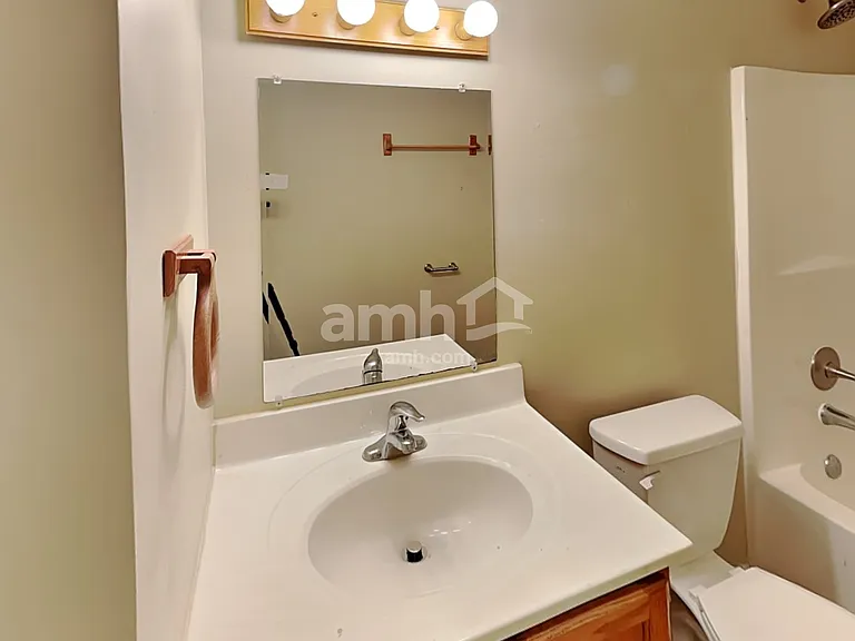 375 Thompson St — Photo 13
