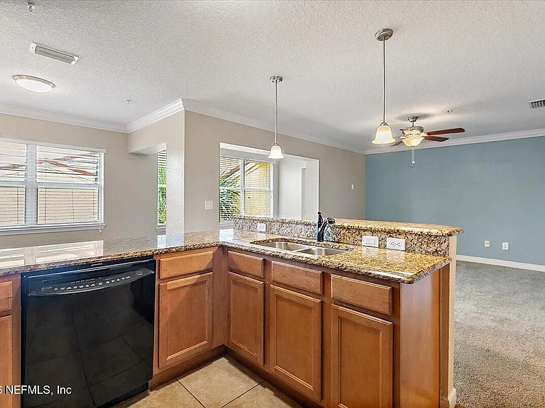 108 Laguna Villas Blvd #D34 — Photo 3