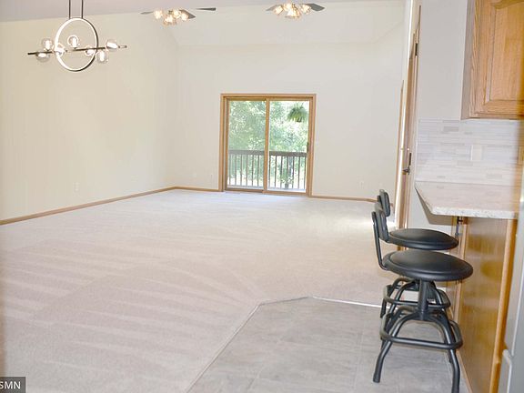 5th image of 660 Riverview Dr Unit 640