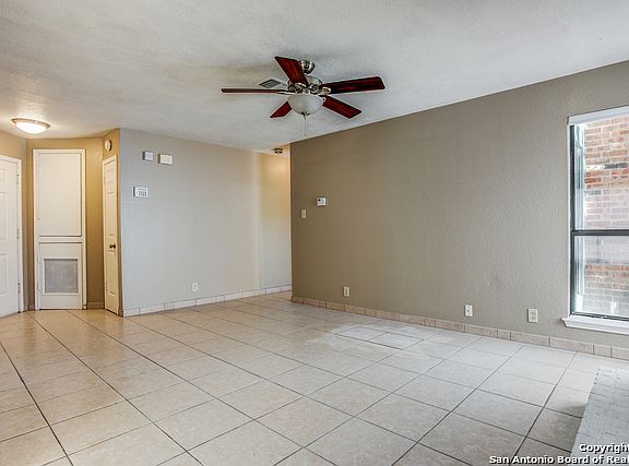 5th image of 4839 Brandeis St APT 813