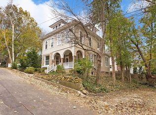 201 Maple Ave, Sea Cliff, NY 11579