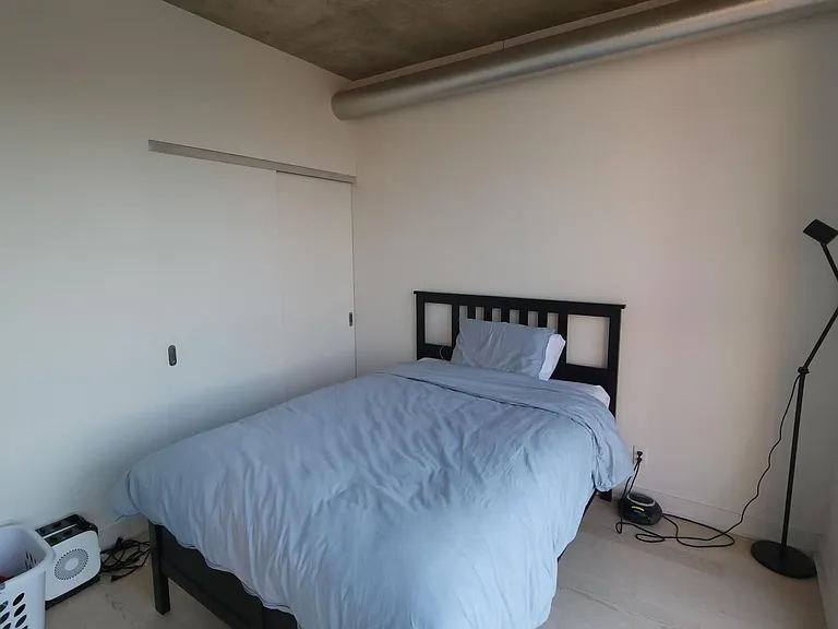 354 Gladstone Ave #411 — Photo 12