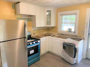 62 Albion St #2R, Melrose, MA 02176