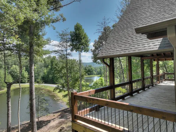 51 Dial Lakes Dr, Morganton, GA 30560