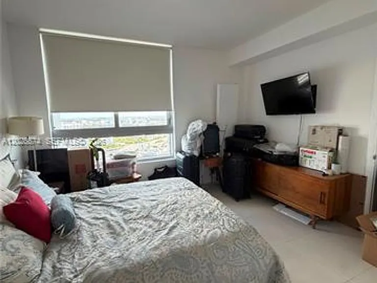 90 SW 3rd St #4006 — Photo 13