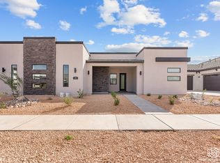 707 W Spring Lily Dr, Saint George, UT 84790