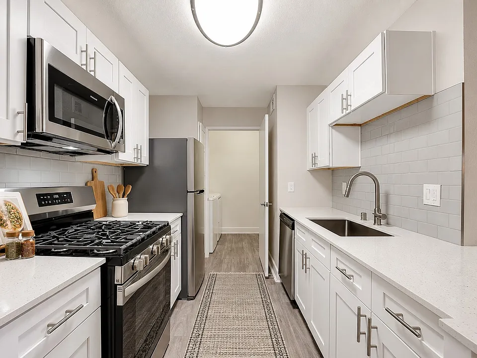 Elevate your culinary skills in the modern kitchen of Eagle Trace. Featuring sleek appliances, ample counter space, and a stylish design, this space is perfect for creating gourmet meals. Explore your new home today!