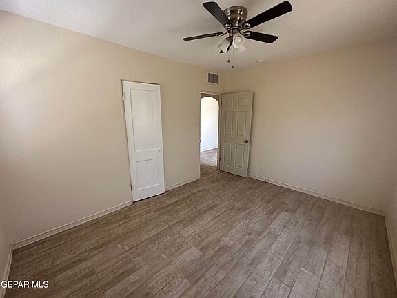 5th image of 4640 La Luz Ave #A