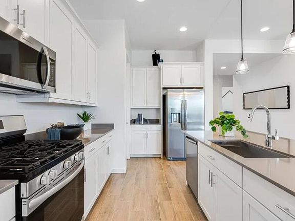 4th image of 26367 N 79TH Drive