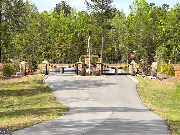 4th image of 113 Falls Ln NE