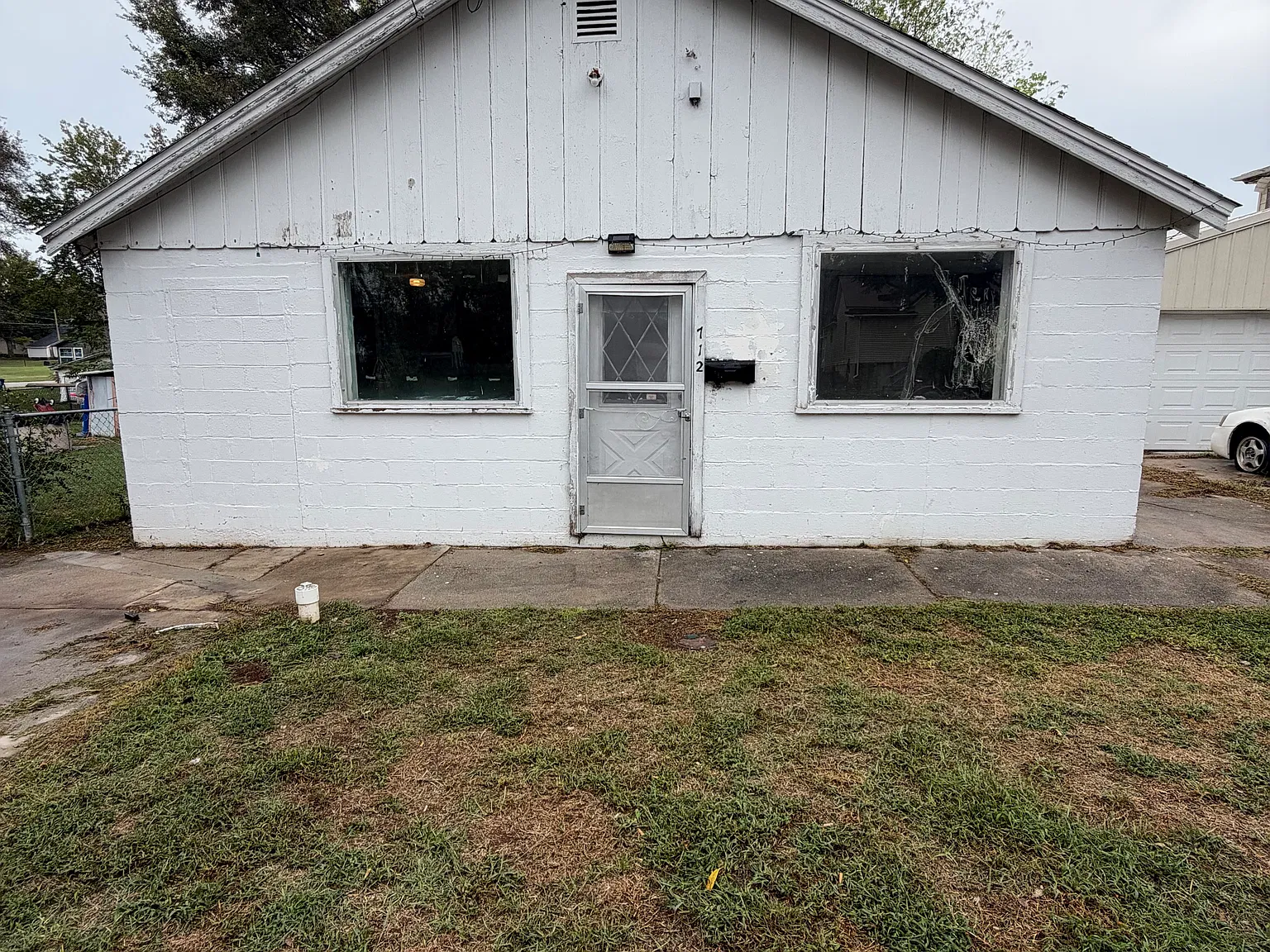 712 Sophia St — Photo 1