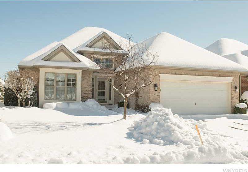 1st image of 54 Lord Byron Ln
