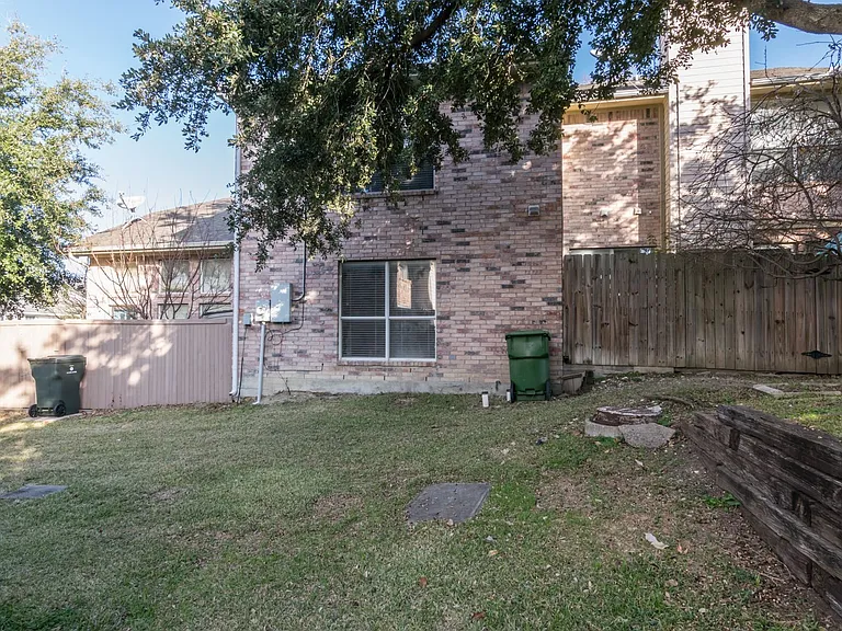 3904 Brandon Park Dr — Photo 24