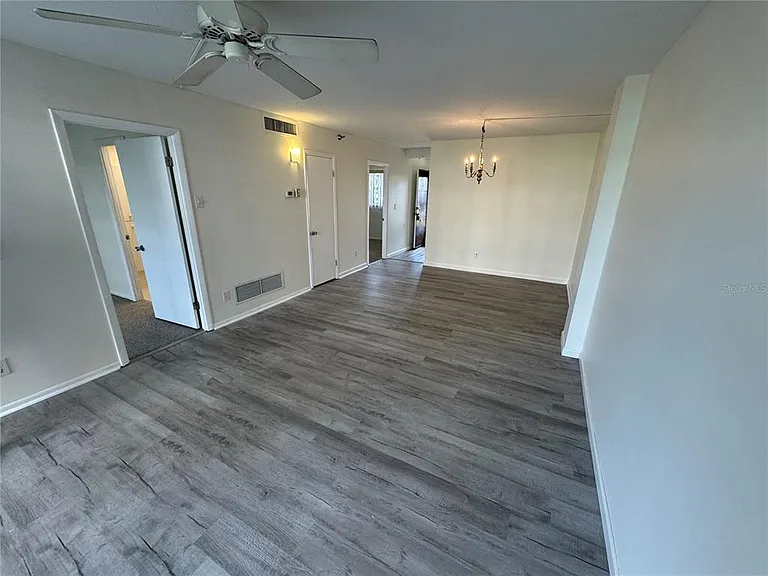 232 Saint Augustine Ave #102 — Photo 8