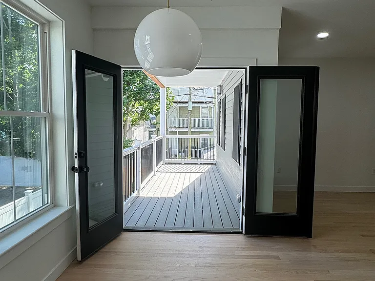 43 Withington St #4A — Photo 6
