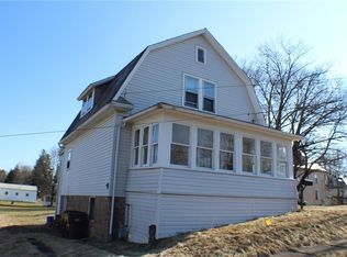 317 Blaine St, Grove City, PA 16127