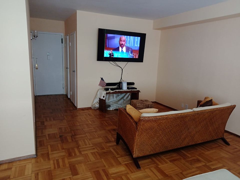 1st image of 2 Fordham Hill Oval APT 15