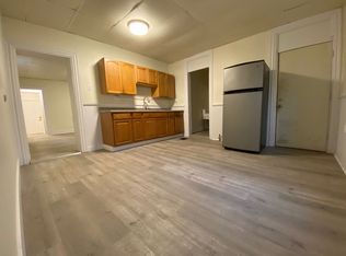 832 Freeland St, Pittsburgh, PA 15210