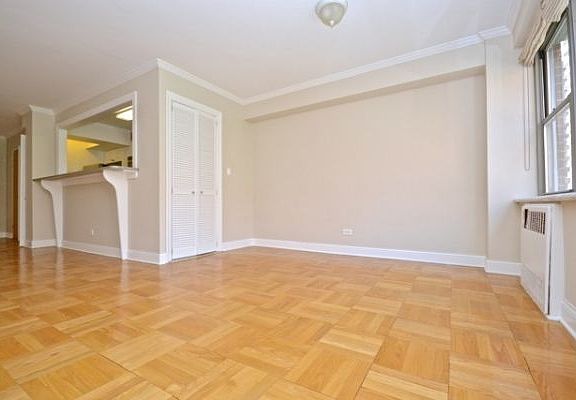 5th image of 420 E 55th St APT 10E