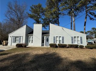 17 Hartley Woods Dr NE, Kennesaw, GA 30144