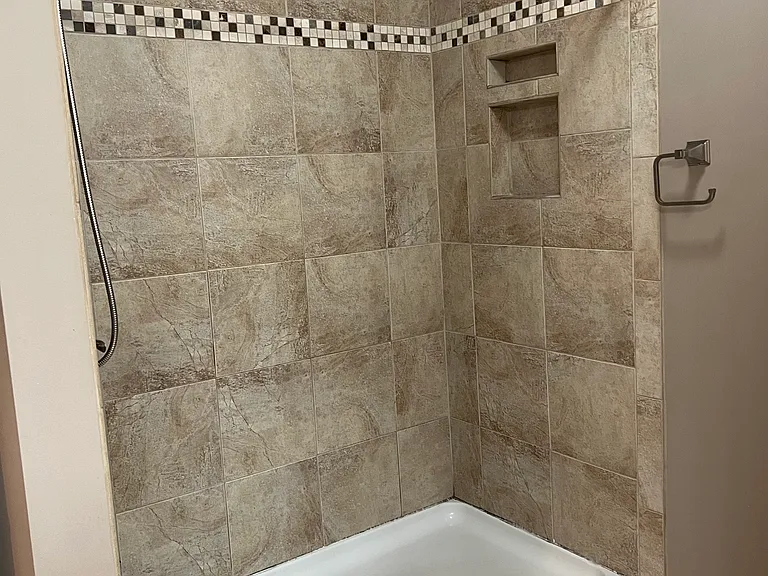 717 Ravenel Rd — Photo 14