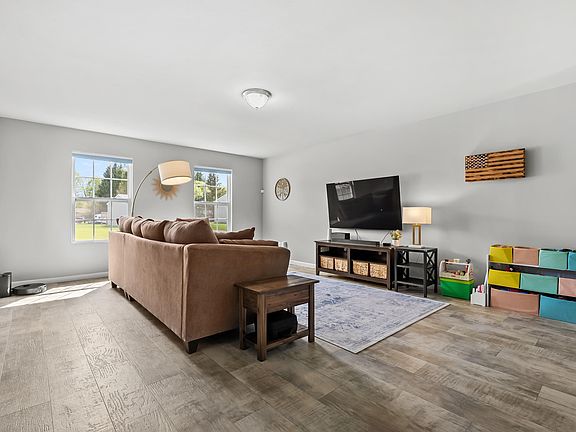 2nd image of 5211 Lake Pines Ct