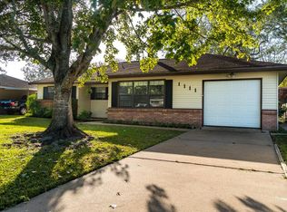 1111 Dyson Rd, West Columbia, TX 77486