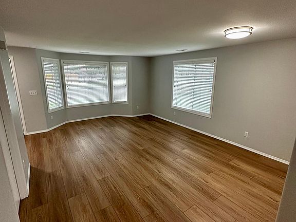 5th image of 8812 Massey Dr