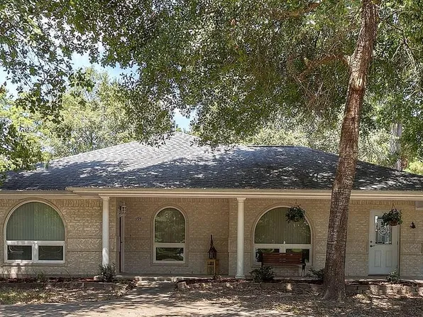 197 Westwood Dr E, Trinity, TX 75862