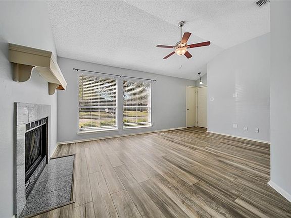 3rd image of 8003 Bluejay Twin Cir