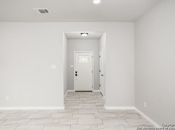 3rd image of 129 Sligo St