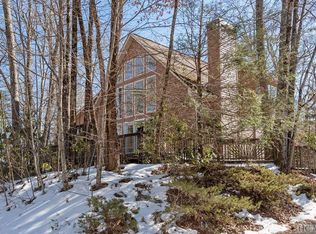 4 Eagle Ridge Rd, Sapphire, NC 28774