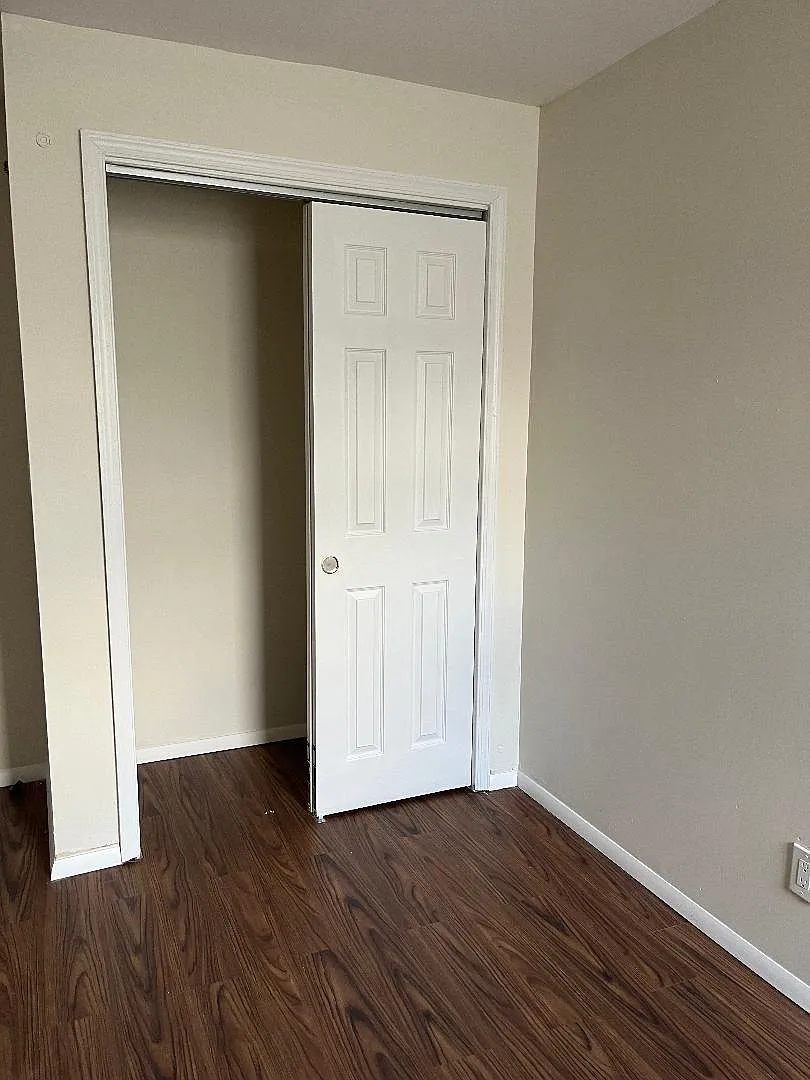 4 bed, $3,000 — Photo 3