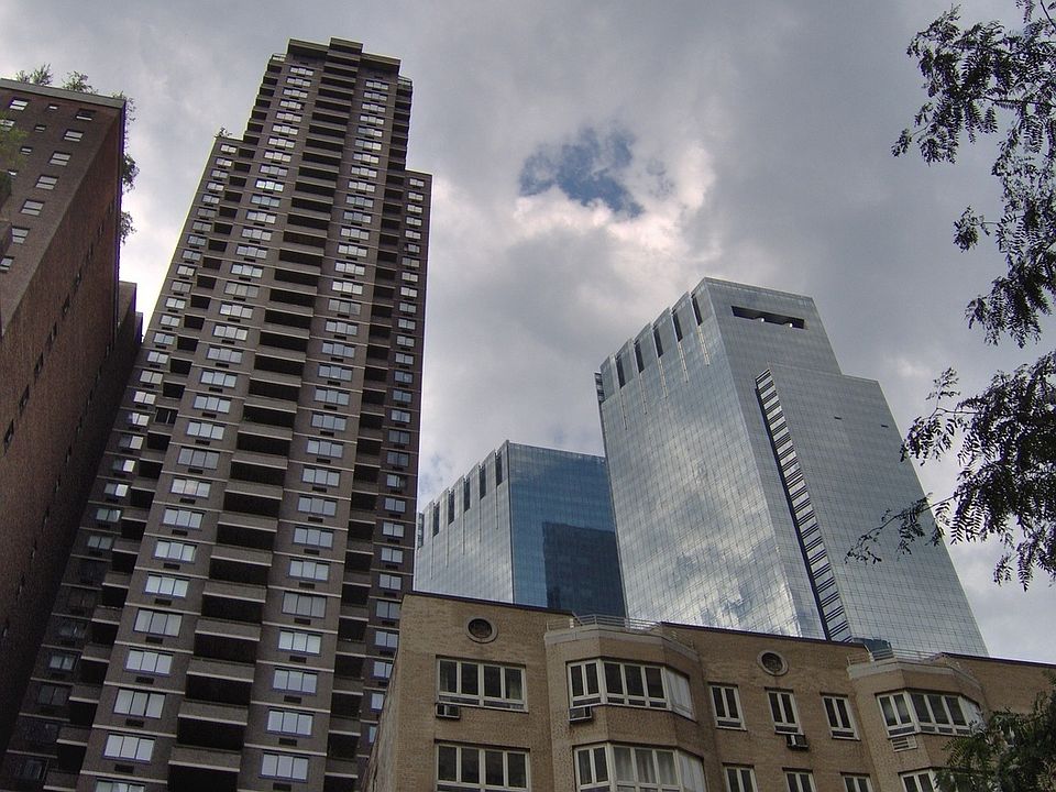 1st image of 347 W 57th St APT 14A