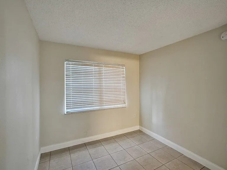 4205 N University Dr #108 — Photo 17
