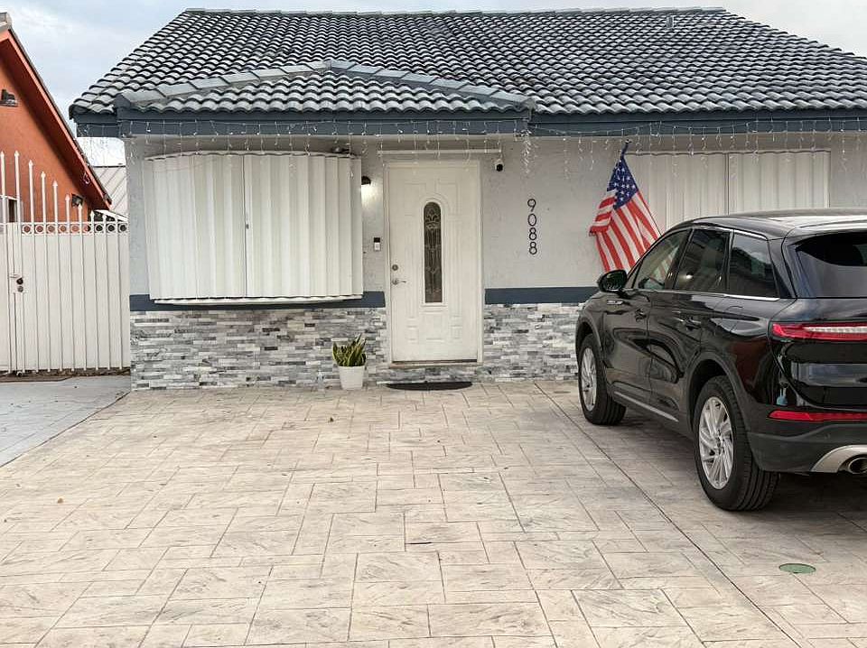 EXTERIOR FRONTAL