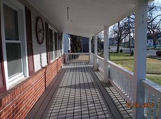 810 E Seagrove Rd, Glen Burnie, MD 21060