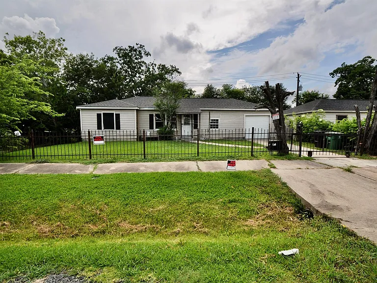 7622 Darnay Dr — Photo 19