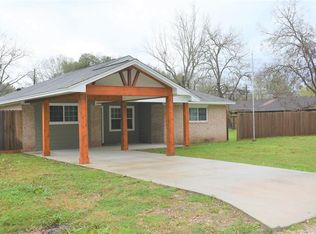 504 Aaron St, Dayton, TX 77535