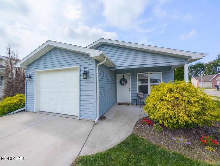 1st image of 2240 Redbud Ln