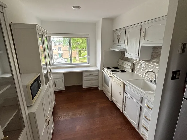 650 Brooke Rd — Photo 5