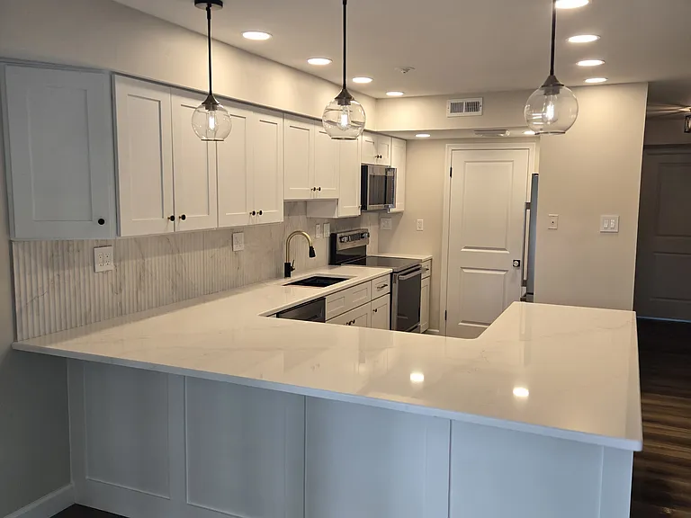 breakfast bar area for 4 stools