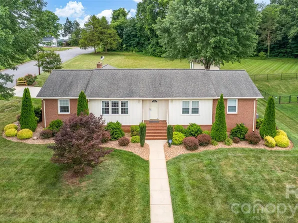 1508 Mount Vernon Ave, Statesville, NC 28677