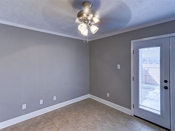 4th image of 1902 Dartmouth St APT K1