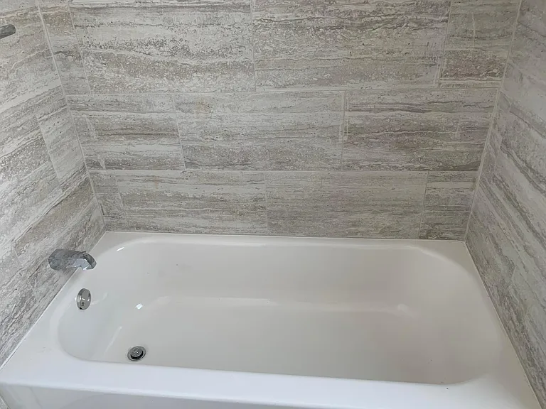 23092 Hoover Ave — Photo 11
