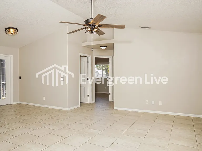 1233 Ramrod St — Photo 3